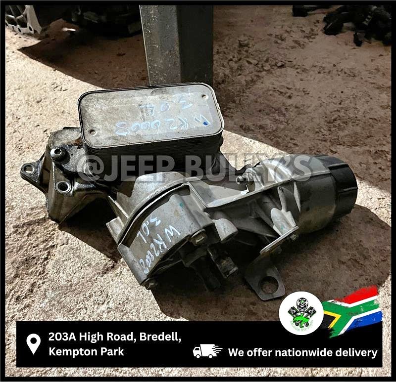 Second Hand Jeep Grand Cherokee Wk2 3.0 Oil Cooler In Store - Private Seller Second Hand Jeep Grand Cherokee Wk2 3.0 Oil Cooler In Store - Private Seller