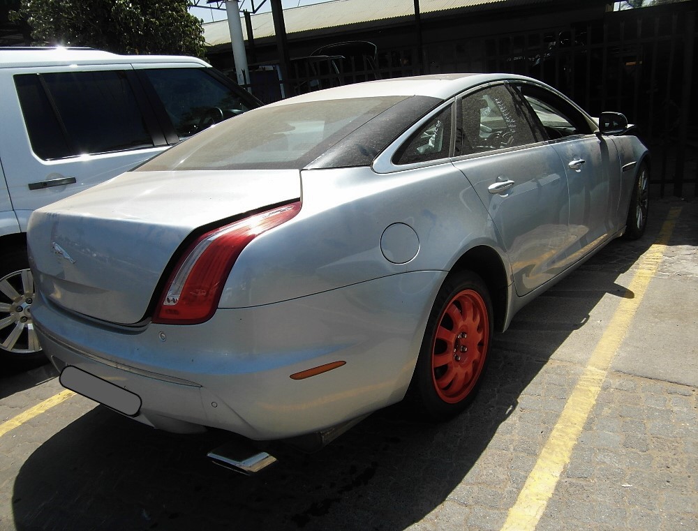 Jaguar XJ - Stripping for Spares