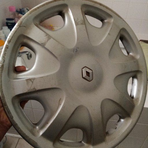 Renault, wheel cap - Private Seller Renault, wheel cap - Private Seller