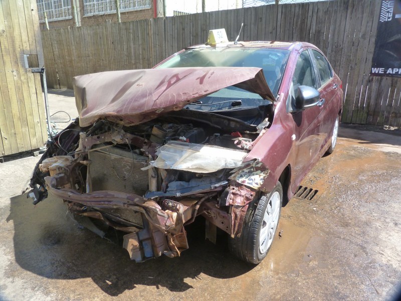 Honda Ballade 1.5 Trend I-VTEC Manual Red - 2015 STRIPPING FOR SPARES - Private Seller