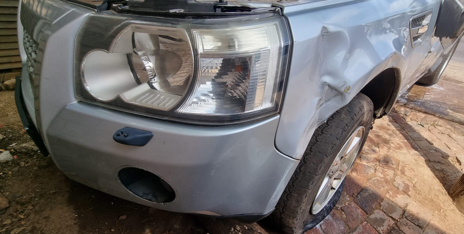 2007 Freelander 2 TD4 2.2l Headlight for sale