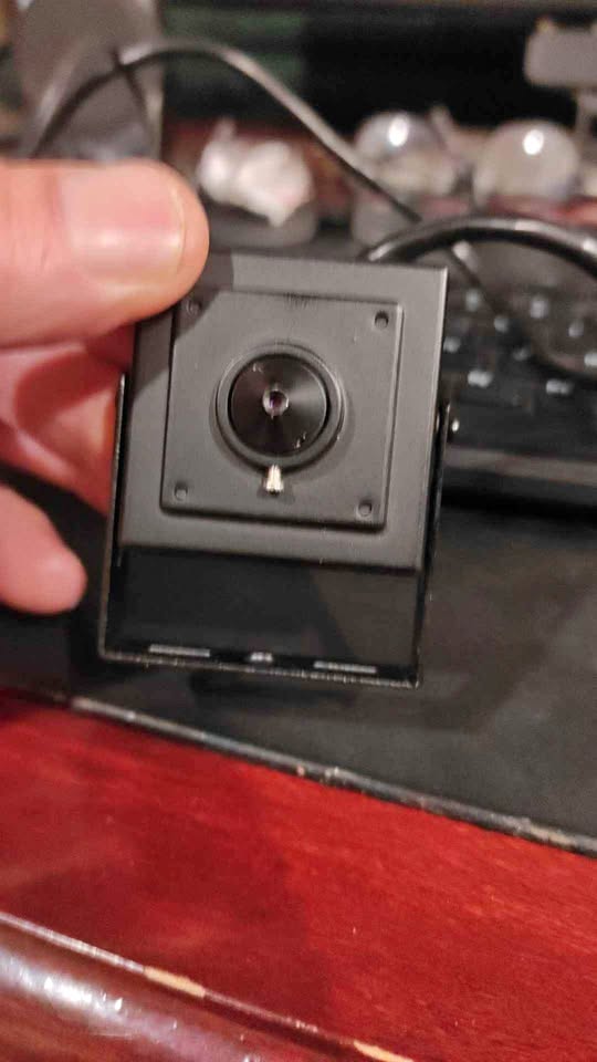 2mp IP pinhole camera  needs 12v power supply not poe