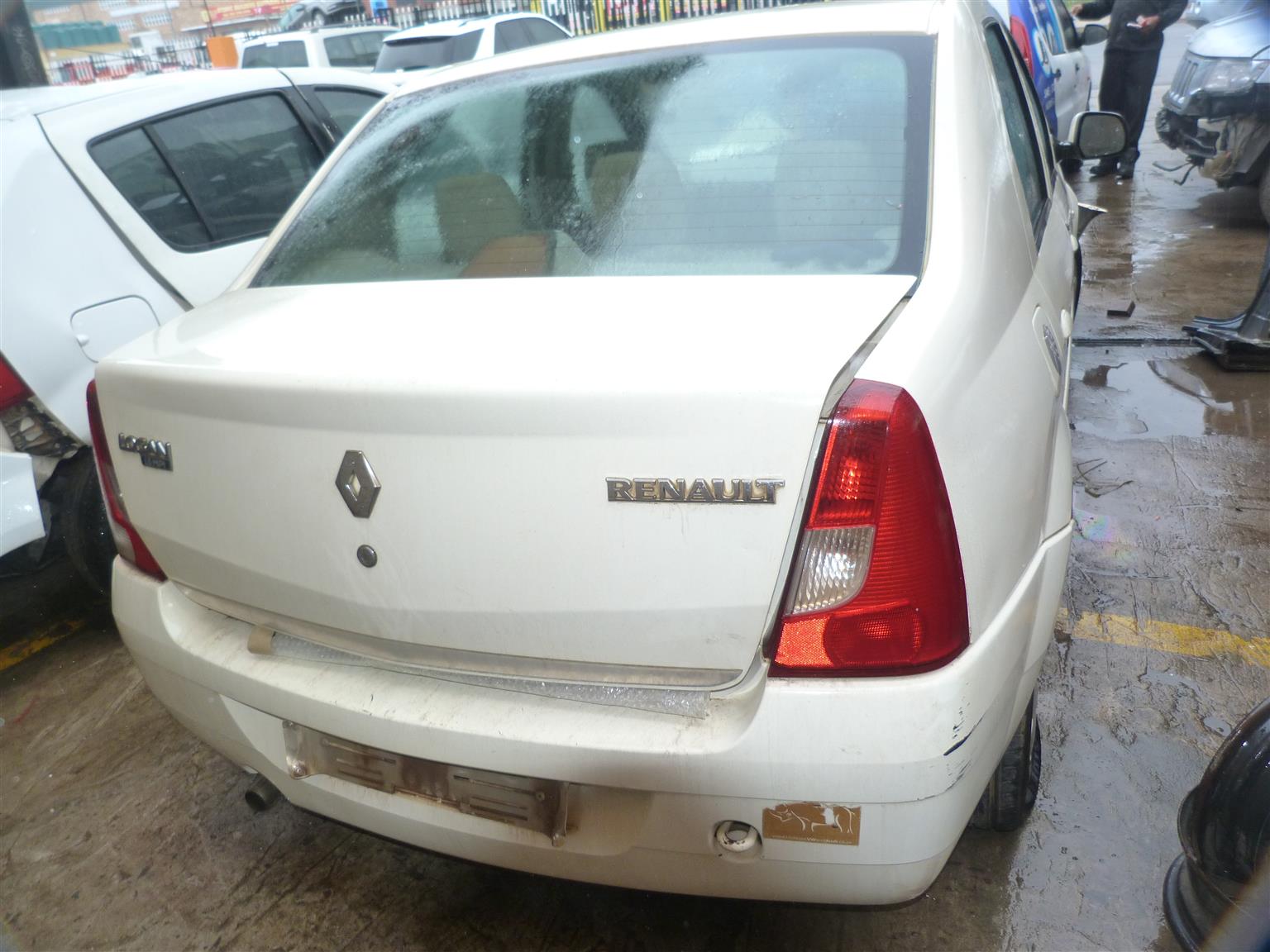 Renault Logan 1,6 8V Manual - 2010 Spares - Private Seller Renault Logan 1,6 8V Manual - 2010 Spares - Private Seller