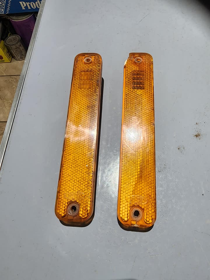 Ford side marker lights - Private Seller Ford side marker lights - Private Seller