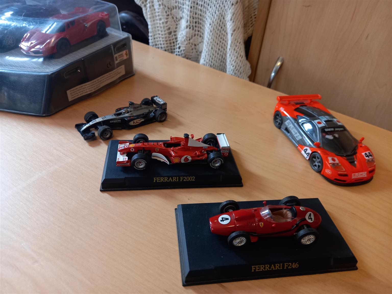 Ferrari and McLaren collectors Cars .R1500 Neg