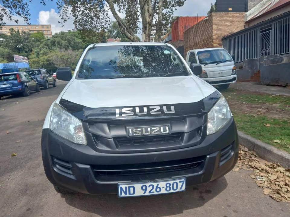 2014 Isuzu KB300 Dmax Single cab, High Raider, Manual, White, 95000kms