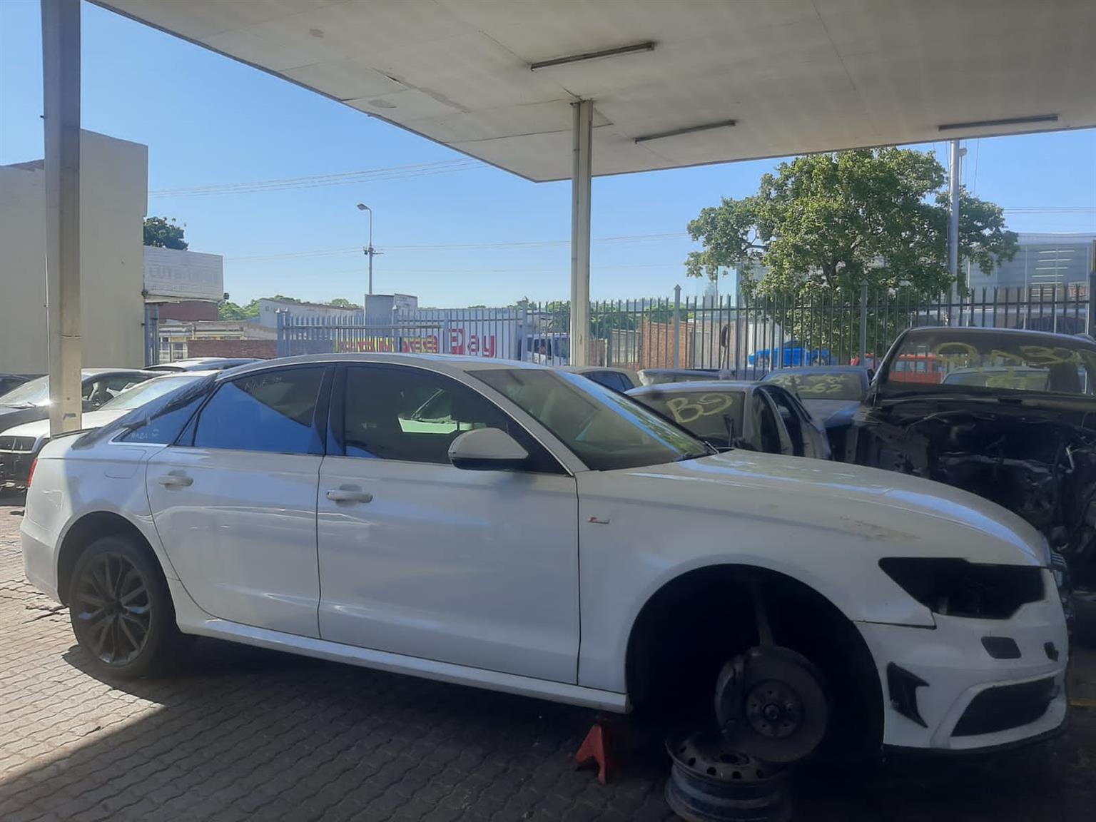 AUDI A6 S-LINE FOR STRIPPING - Private Seller