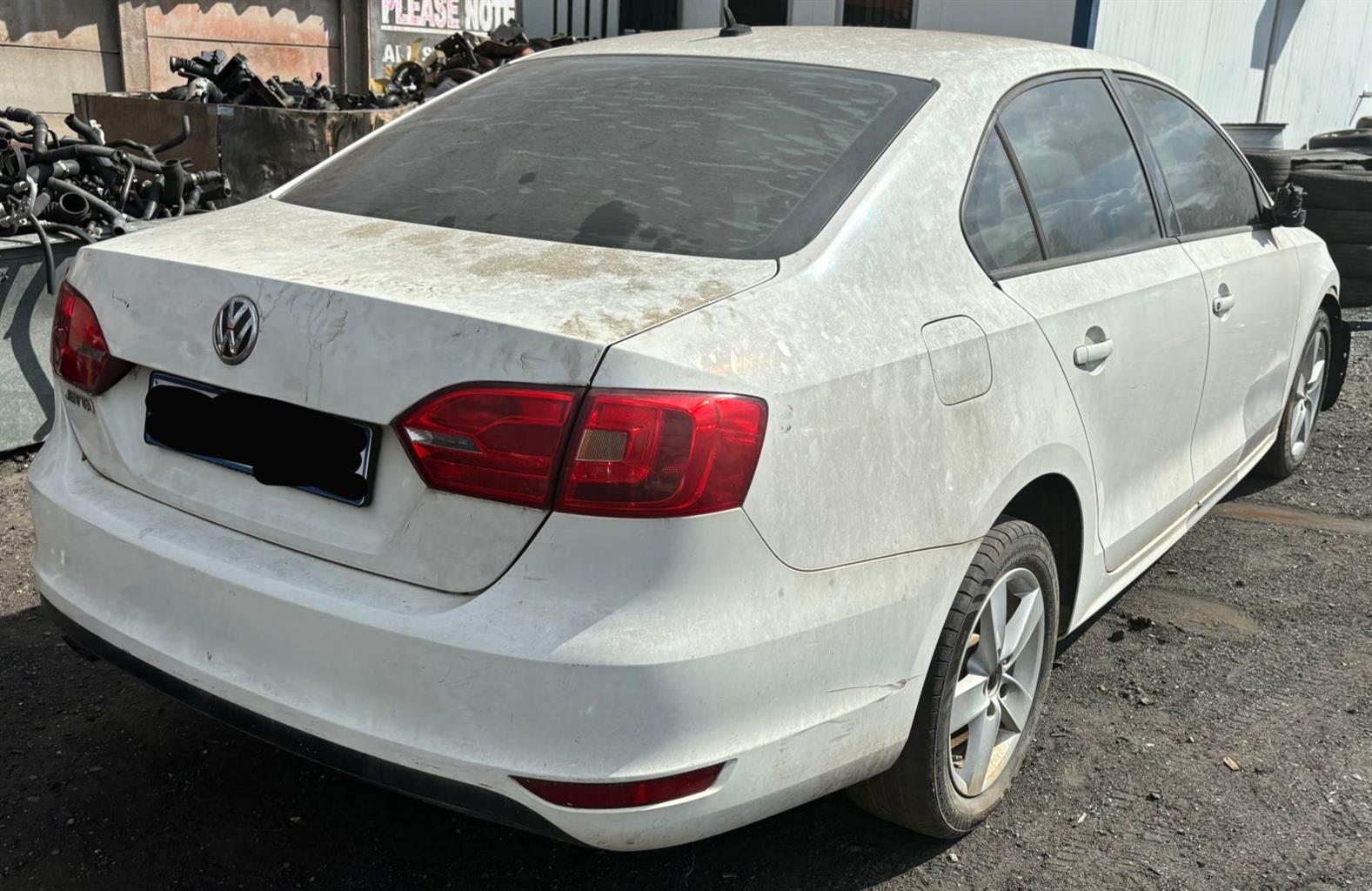 VOLKSWAGEN 2015 #CBZ JETTA 6 FOR STRIPPING - Private Seller