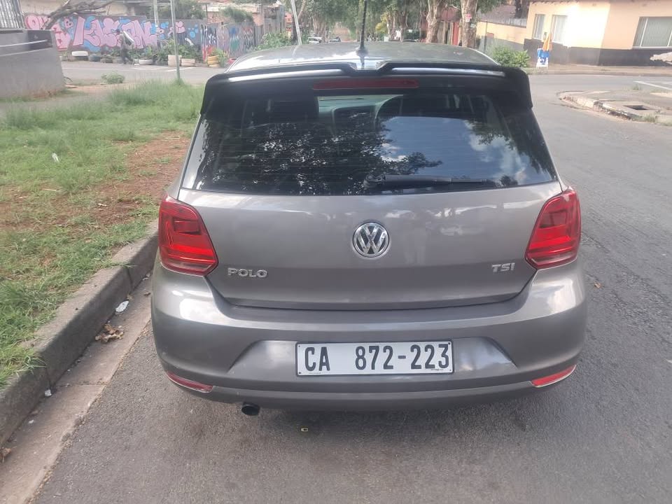 Vw polo Tsi 1.2 Grey 2017 for sale
