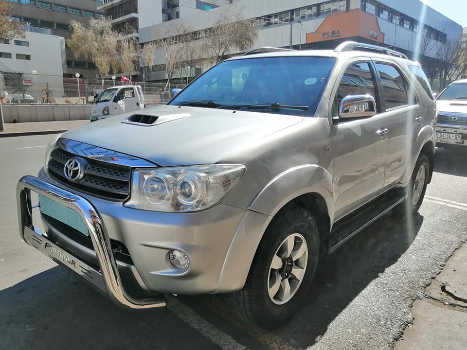 2010 Toyota Fortuner 3.0 D4-D 103000km