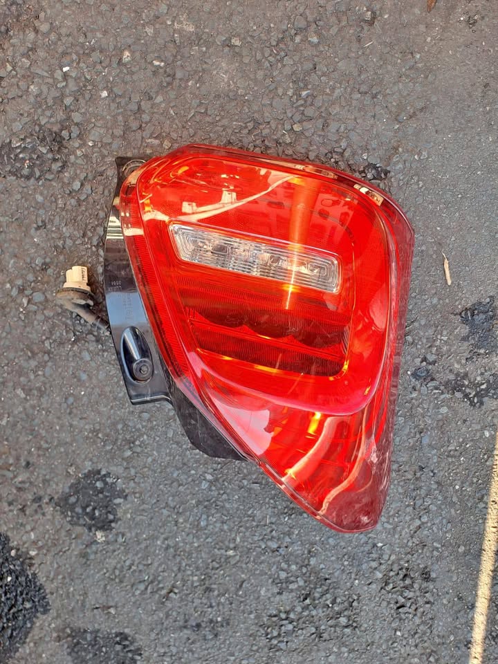 Suzuki Swift Taillight Left Side - Private Seller Suzuki Swift Taillight Left Side - Private Seller