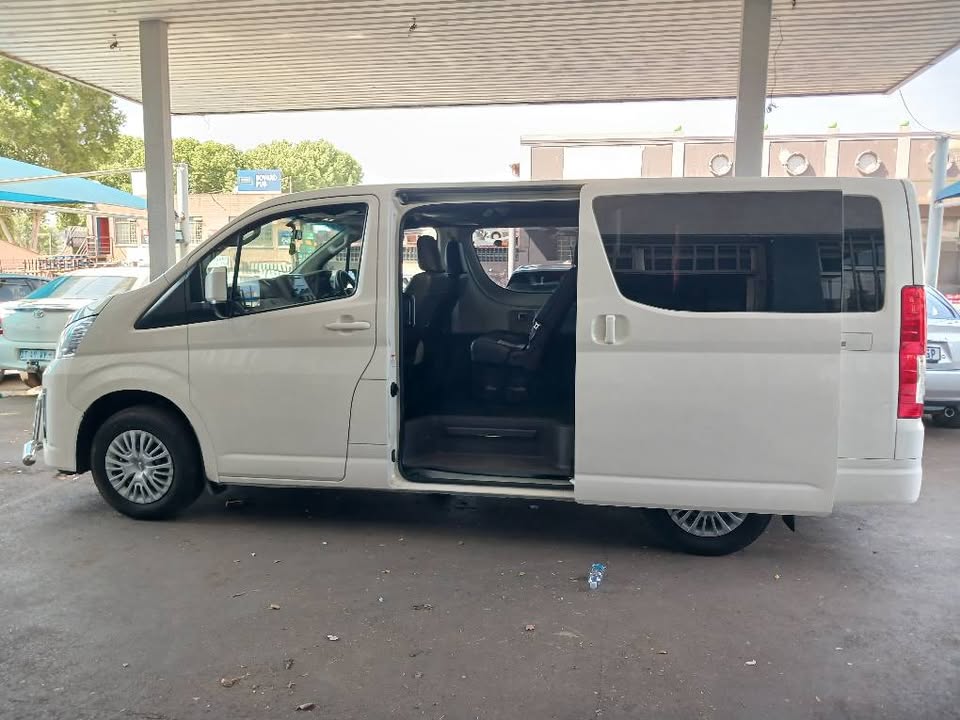 2019 TOYOTA QUANTUM GL 2.8 11SEAT Transmission: Manual Mileage ...