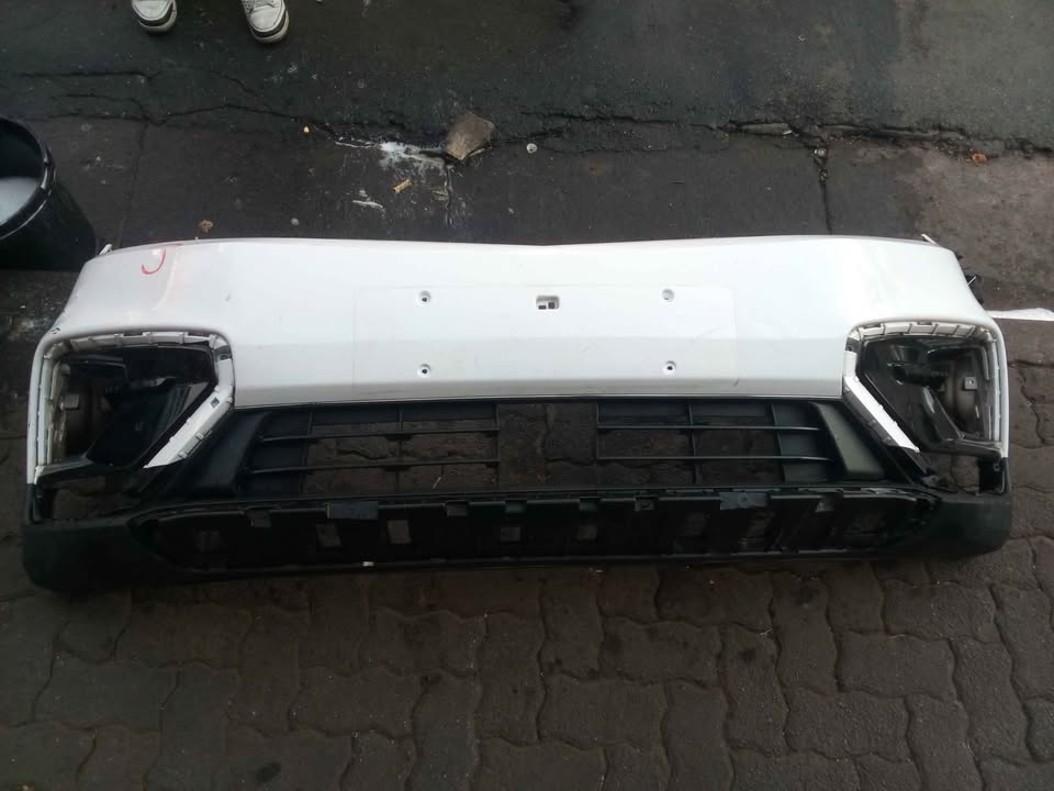 PROTON X70 FRONT BUMPER SHELL - Private Seller PROTON X70 FRONT BUMPER SHELL - Private Seller