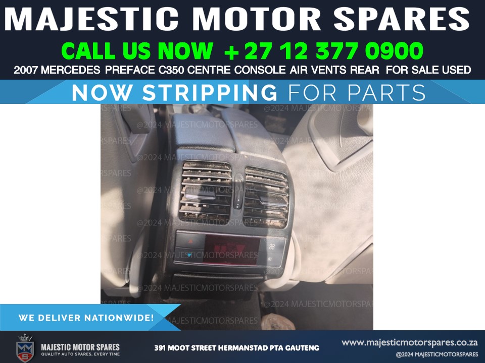 2007 Mercedes-Benz C350 Preface Rear Center Console Air Vent for sale - Private Seller 2007 Mercedes-Benz C350 Preface Rear Center Console Air Vent for sale - Private Seller