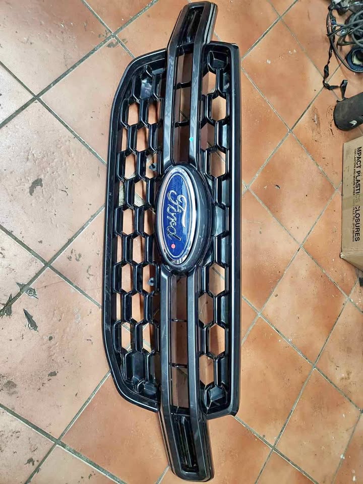 Ford Ranger T9 main grill and spotlights covers for sale - Private Seller Ford Ranger T9 main grill and spotlights covers for sale - Private Seller
