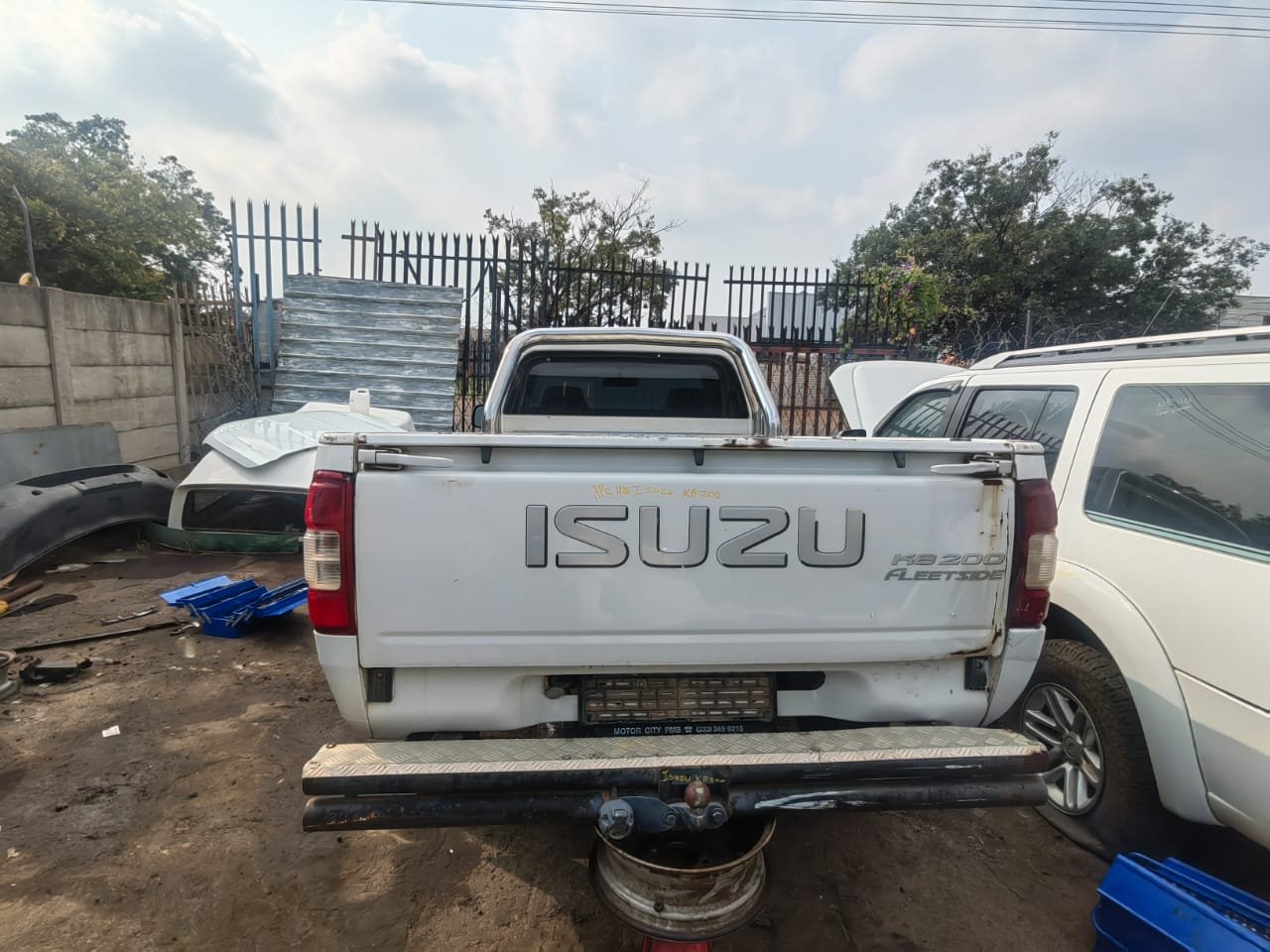 Stripping for Spares – Isuzu KB200 2013 Petrol Manual