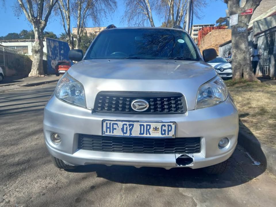 2010 DAIHATSU TERIOS 1.5 PETROL, MANUAL, SILVER, 93000KMS 2010 DAIHATSU TERIOS 1.5 PETROL, MANUAL, SILVER, 93000KMS