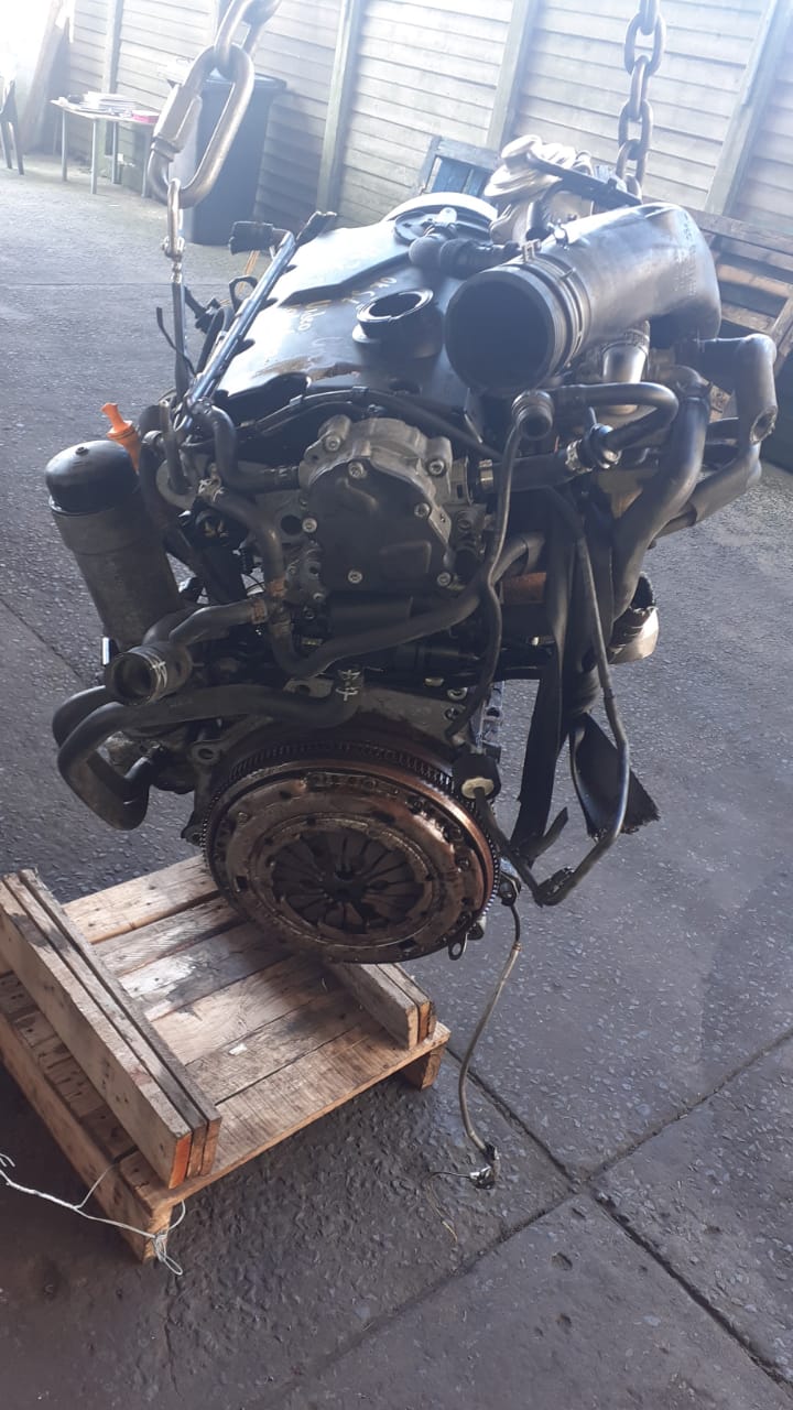 VW POLO 1.9 TURBO DIESEL TDI AXR COMPLETE ENGINE - Private Seller VW POLO 1.9 TURBO DIESEL TDI AXR COMPLETE ENGINE - Private Seller