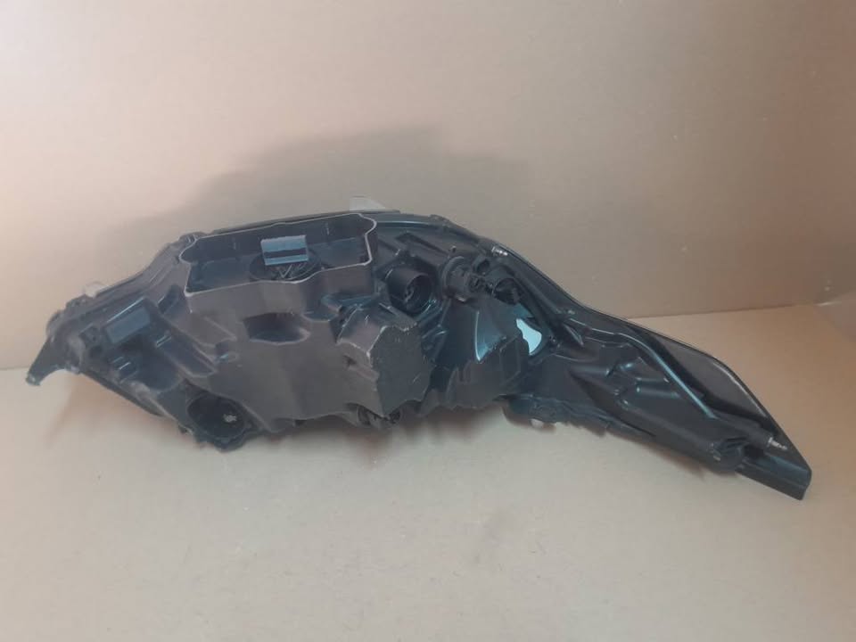 2017-2020 LAND ROVER DISCOVERY 5 LEFT SIDE HEADLIGHT FOR SALE