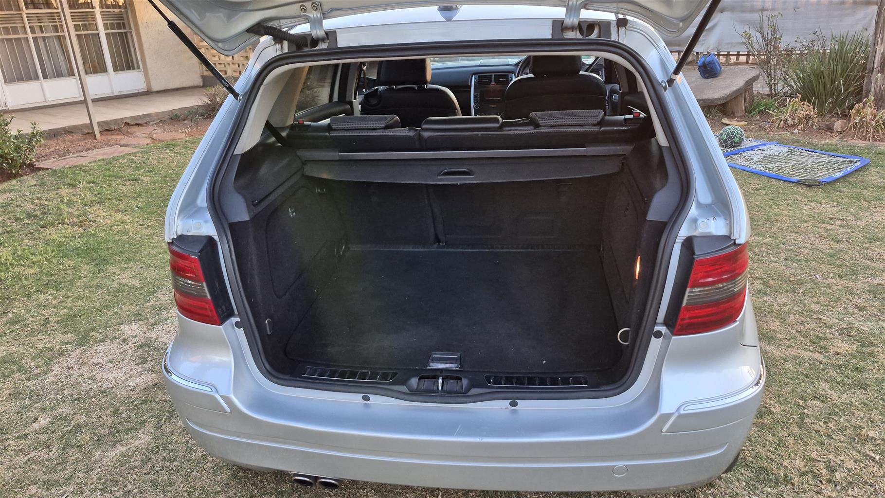 Mercedes-Benz B200 turbo | Junk Mail Marketplace