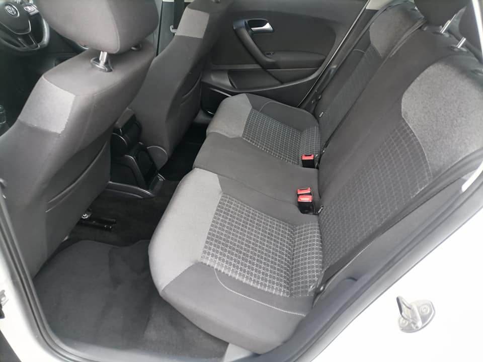 2016 Volkswagen polo 1.2 TSI Sunroof