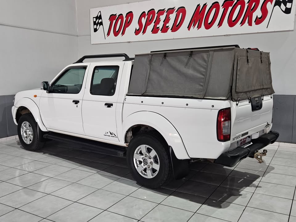 2018 NISSAN NP300 HARDBODY 2.5TDI DOUBLE CAB HI-RIDER