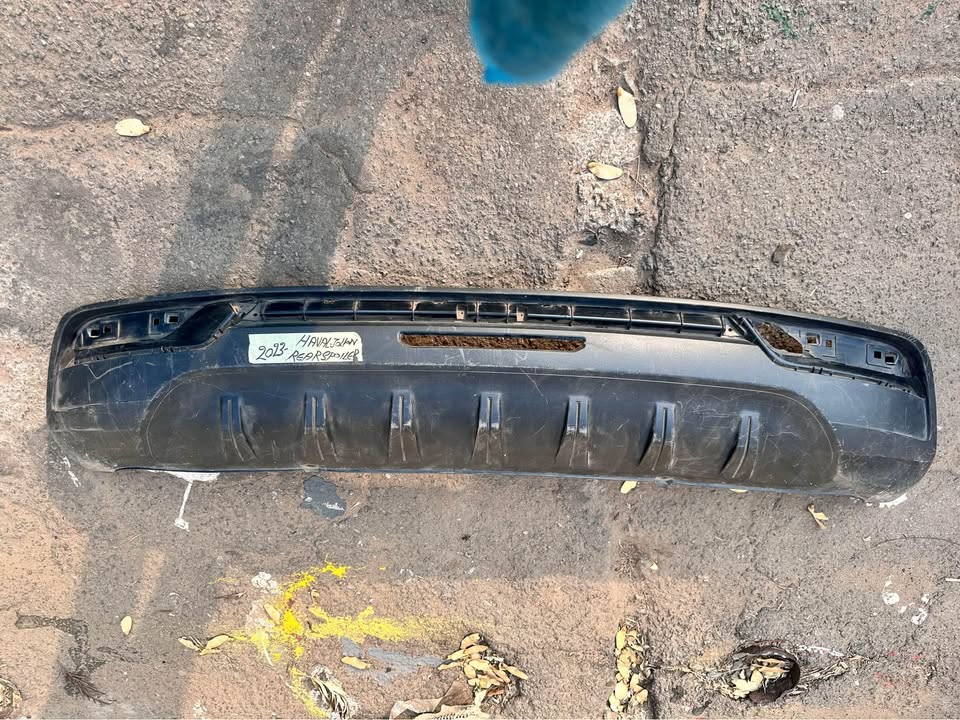 Haval Jolion Rear bumper Difusser - Private Seller Haval Jolion Rear bumper Difusser - Private Seller