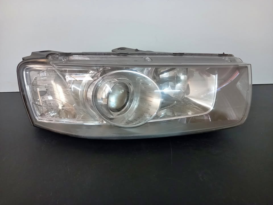 Chevrolet Captiva Right Side Headlight 2012-2016 - Private Seller Chevrolet Captiva Right Side Headlight 2012-2016 - Private Seller