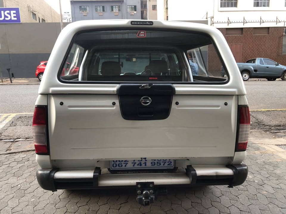 2012 Nissan np300 2.0 hardbody
