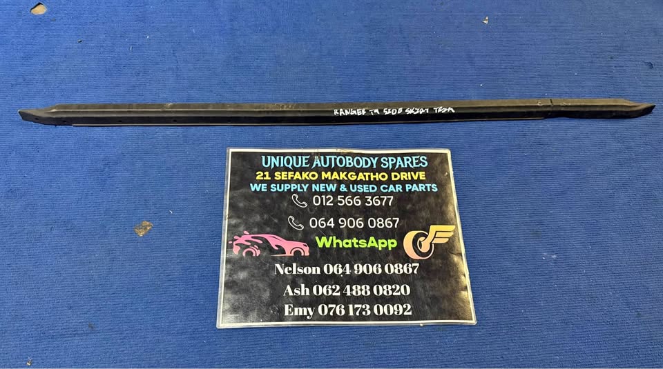Ford Ranger T9 Side Skirt Trim - Private Seller Ford Ranger T9 Side Skirt Trim - Private Seller