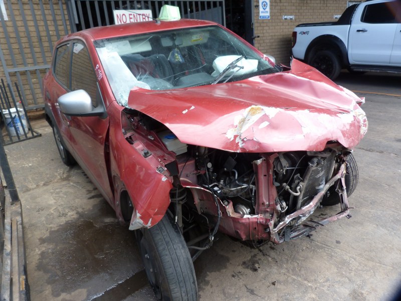 Renault Kwid 1.0 Dynamique Manual Burgundy - 2020 STRIPPING FOR SPARES - Private Seller