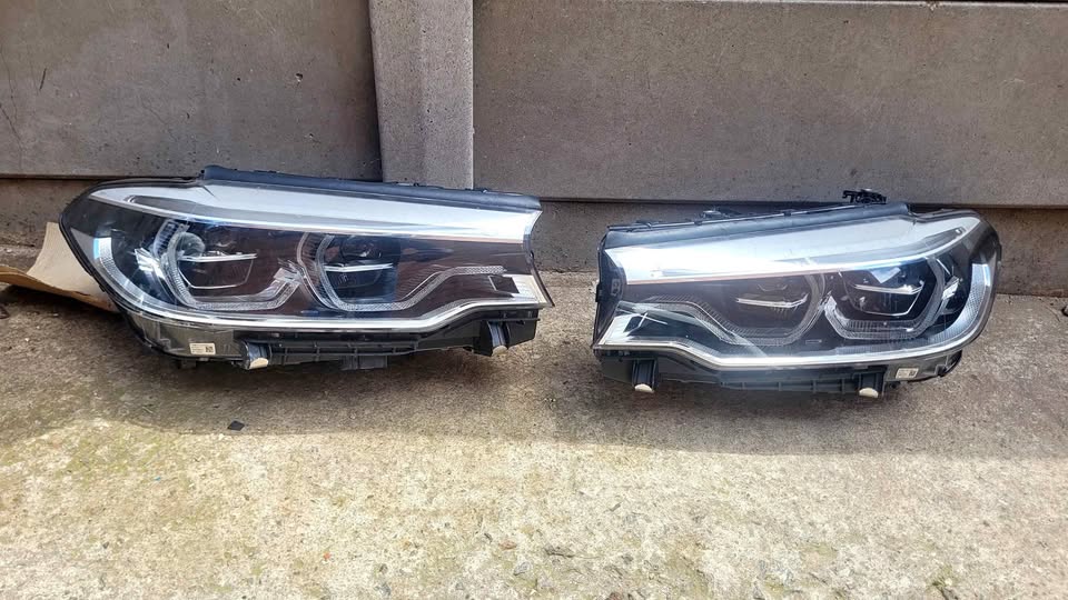 BMW 5 series G30 Adaptive LED Headlights - Private Seller BMW 5 series G30 Adaptive LED Headlights - Private Seller