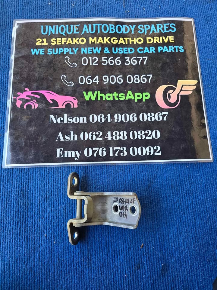Hyundai i Left Front Door