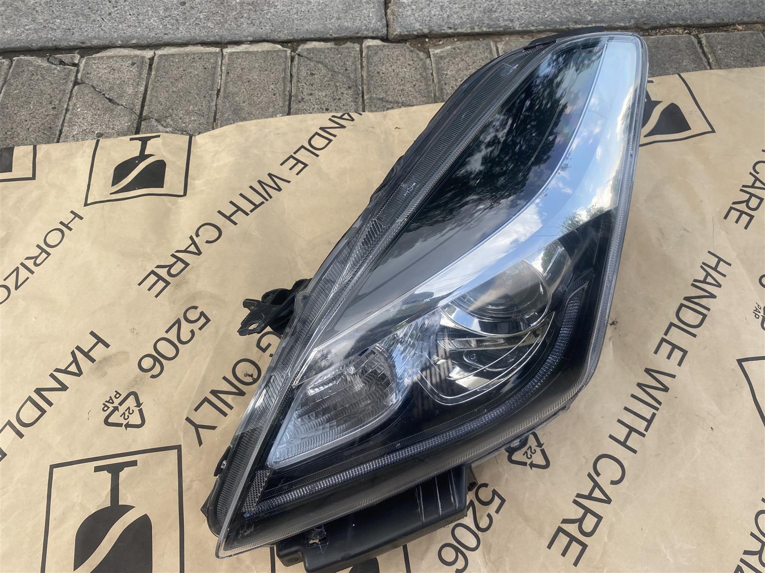 2022 TOYOTA STARLET/SUZUKI BALENO XENON HEADLIGHT LEFT SIDE FOR SALE - Private Seller