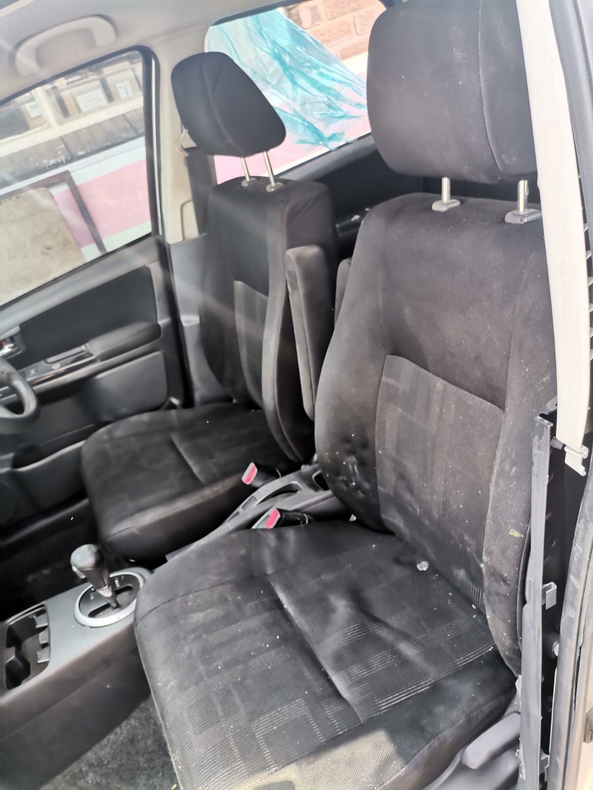 Silver Suzuki SX4 Stripping for Parts - Private Seller Silver Suzuki SX4 Stripping for Parts - Private Seller