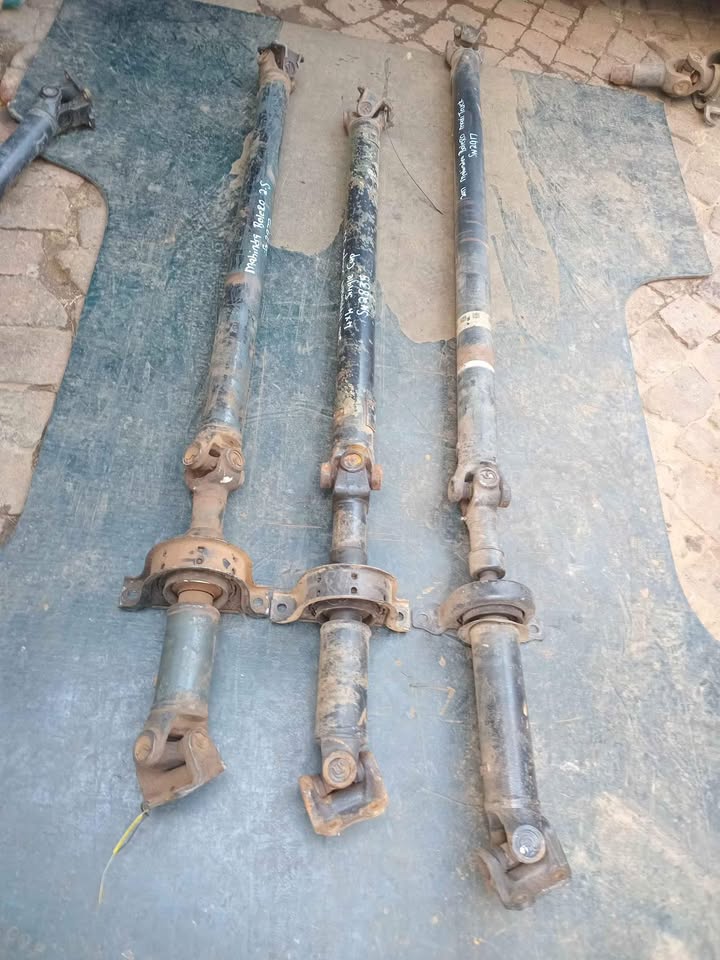 Mahindra bolero 2x4 propsharft for sale @ circle 7 used parts - Private Seller