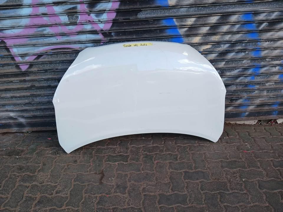 Toyota Vitz bonnet - Private Seller