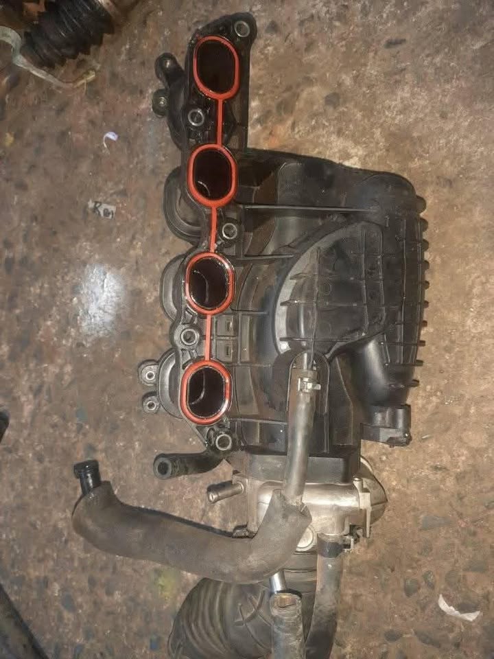 HYUNDAI ACCENT INTAKE MANIFOLD