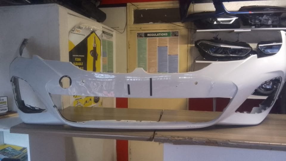 2021 BMW G20 3 SERIES FRONT BUMPER FOR SALE SUPER CLEAN - Private Seller 2021 BMW G20 3 SERIES FRONT BUMPER FOR SALE SUPER CLEAN - Private Seller