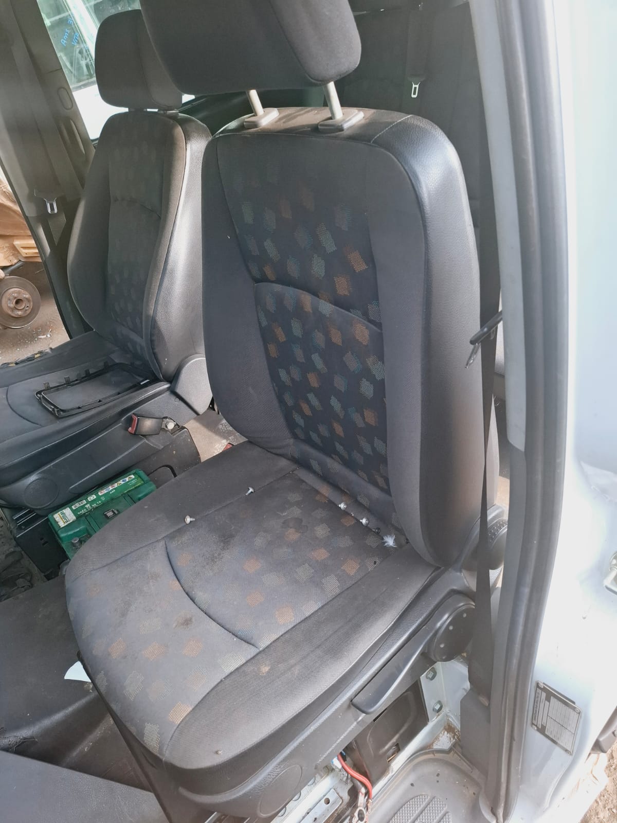 Mercedes Vito 115 cdi m646 manual stripping for spares used parts for sale