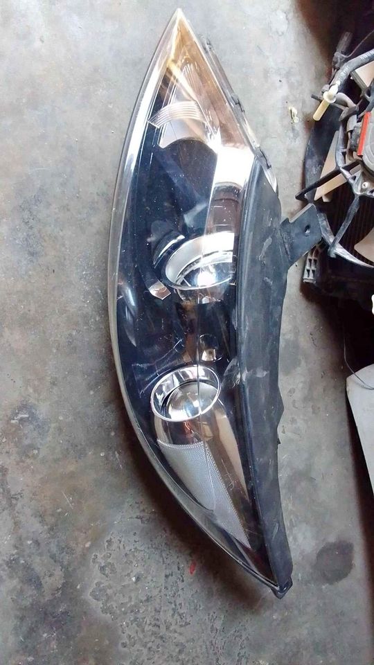 Kia spotage headlights - Private Seller Kia spotage headlights - Private Seller