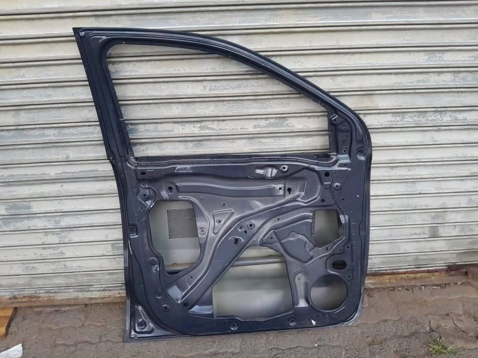 2016-2020 FORD RANGER T7 LEFT FRONT DOOR FOR SALE