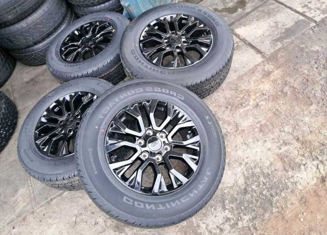 18" Ford Stormtrack/Thunder original mags with brand new 265/60/18 Continental C - Private Seller 18" Ford Stormtrack/Thunder original mags with brand new 265/60/18 Continental C - Private Seller