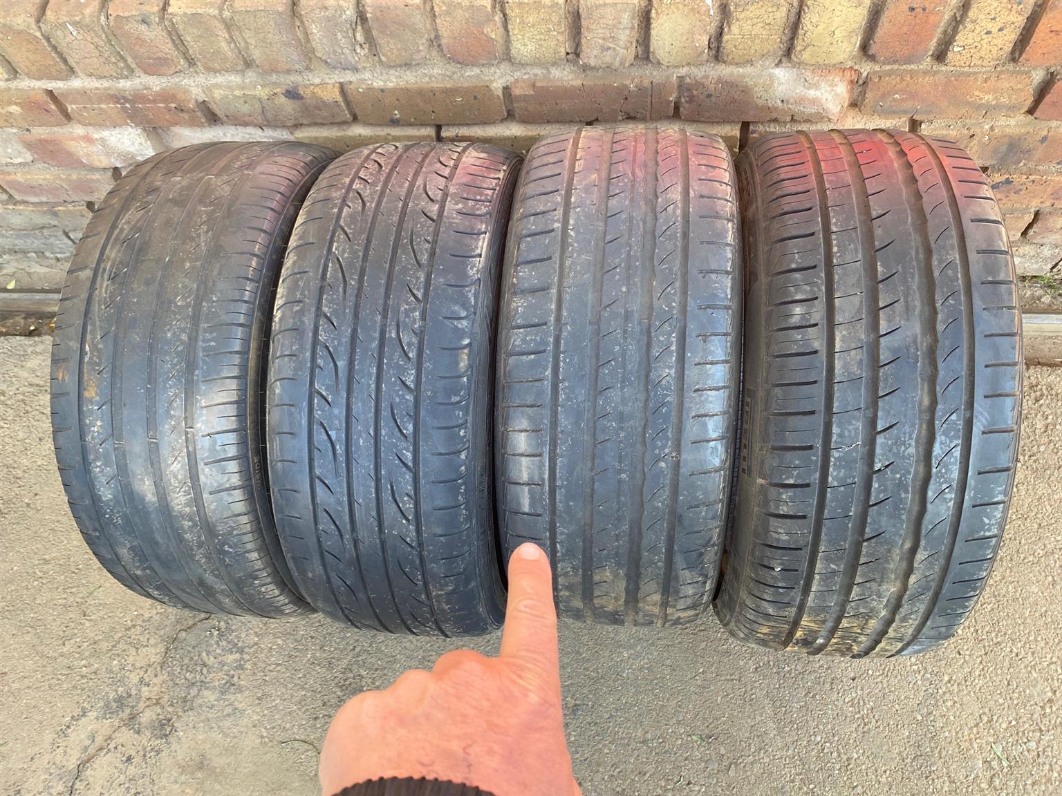 Tyres 225x40x18