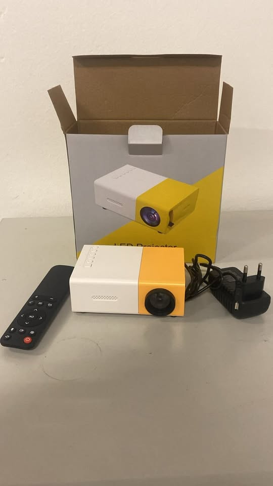 Mini LED Projector