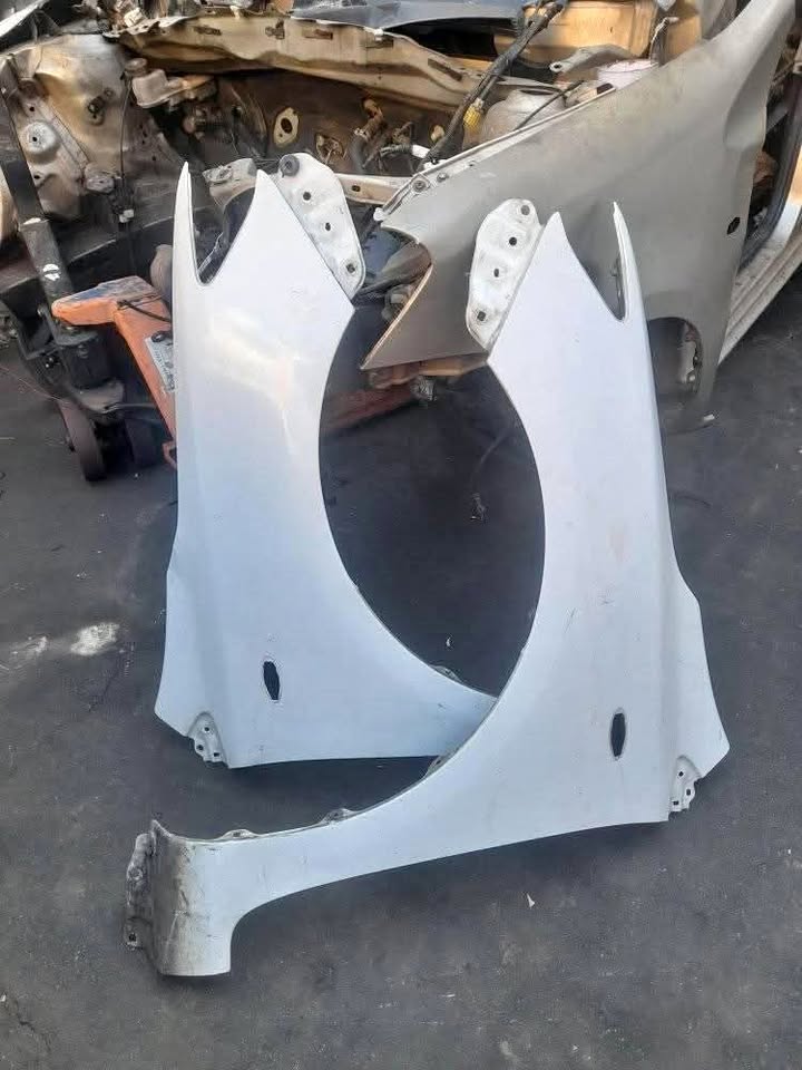 TOYOTA COROLLA QUEST FENDERS AVAILABLE - Private Seller TOYOTA COROLLA QUEST FENDERS AVAILABLE - Private Seller