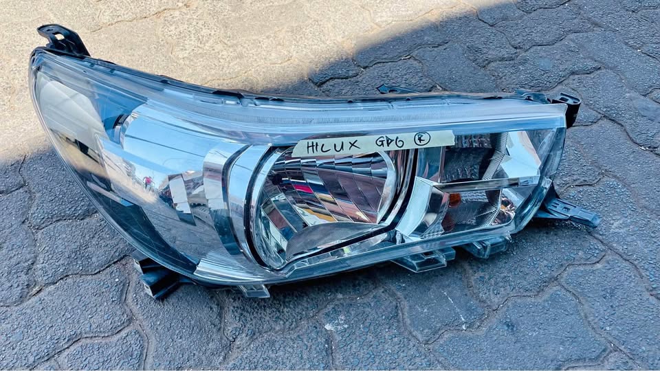Toyota Hilux GD6 headlight - Private Seller Toyota Hilux GD6 headlight - Private Seller