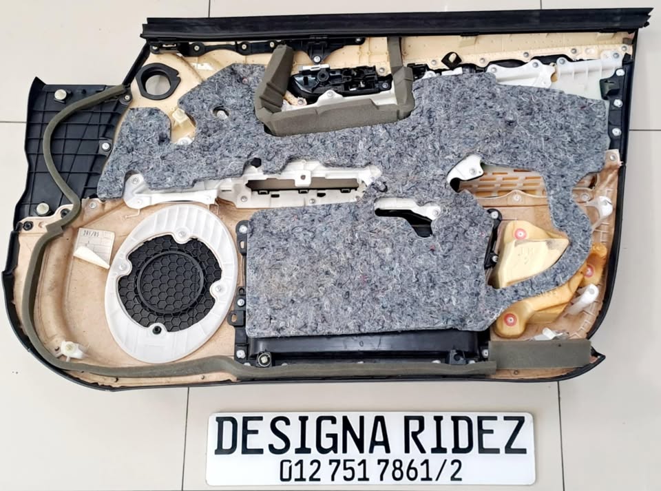 LEXUS GS350 3GS LEFT FRONT DOOR PANEL AVAILABLE - Private Seller LEXUS GS350 3GS LEFT FRONT DOOR PANEL AVAILABLE - Private Seller