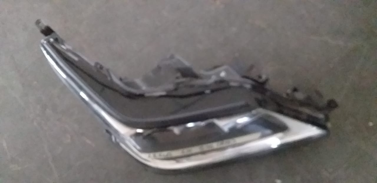 Lexus LX 510 headlight - Private Seller