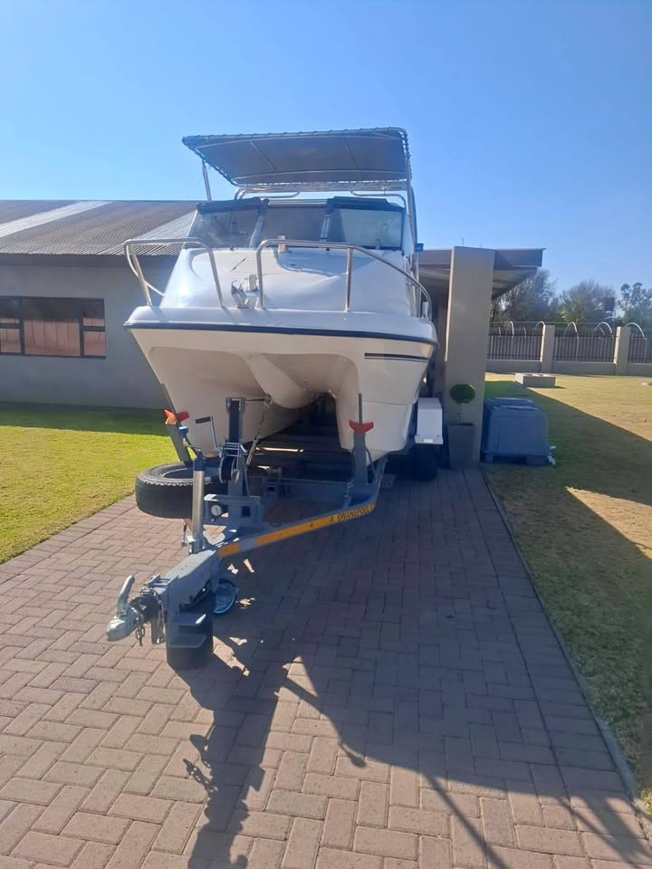 585 Cobra Cat - Rigged and Immaculate Condition! - Private Seller 585 Cobra Cat - Rigged and Immaculate Condition! - Private Seller